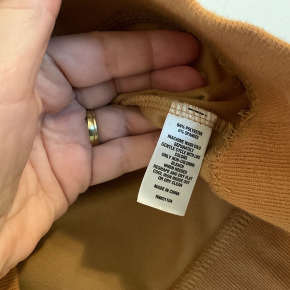 Crown and Ivy, super soft, long sleeve shirt, size medium - Picture 4 of 4